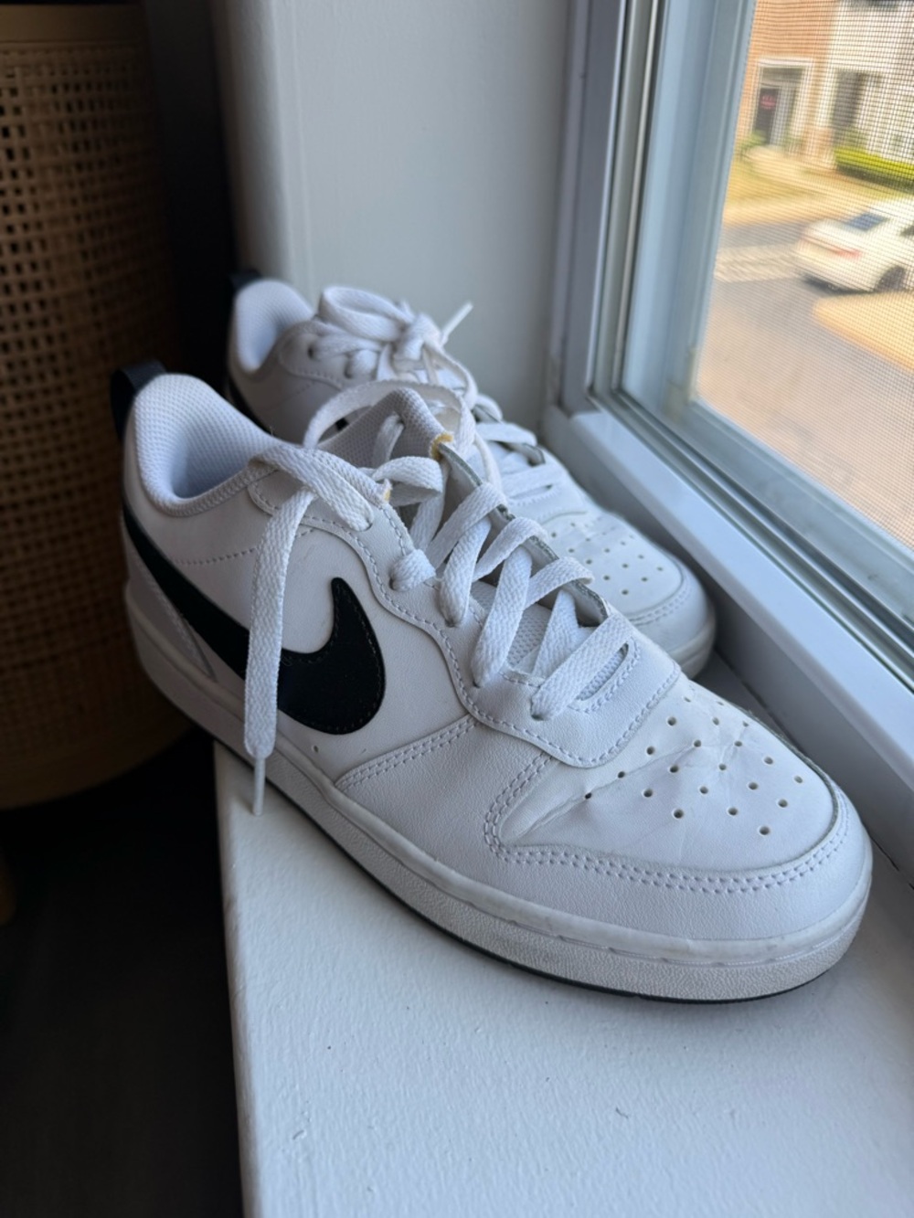 Nike Court Borough Low